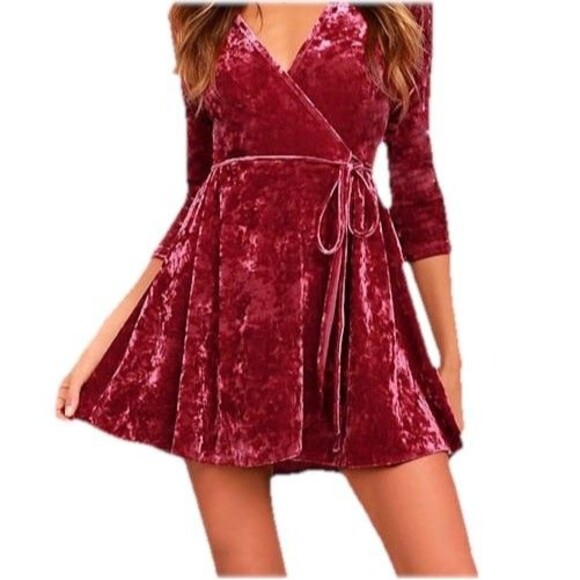 Lulus Wine Red Crushed Velvet Wrap Dress 3/4 Sleeve Side Tie Size M - Picture 2 of 14